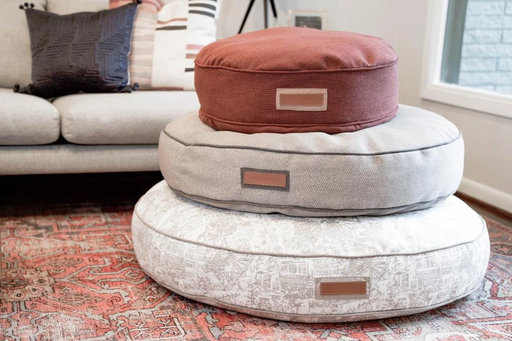 Cheap ๐งจ The Houndry Pet Beds Foggy Feline Sunbrella Acrylic Fabric Round 31-in x 31-in ๐ Dog Bed (For Medium) โค๏ธ - Image 2